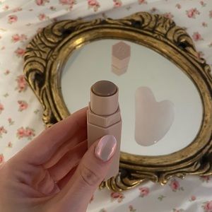 Fenty Beauty Match Stick ✨